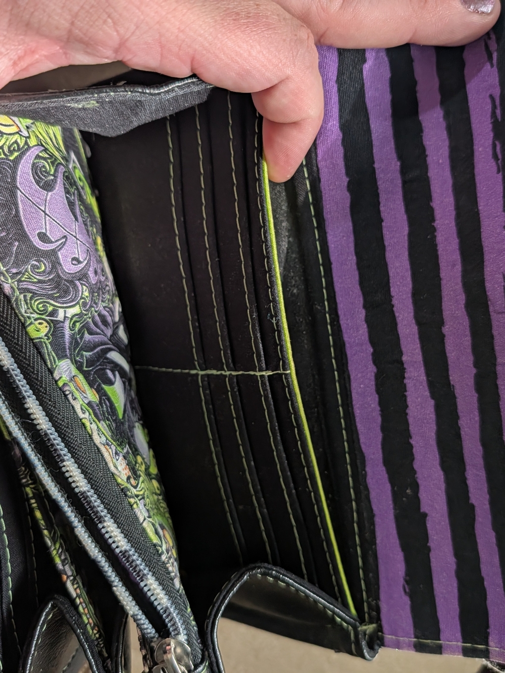 😍Sew Wicked Sweet Handmade Leather Beetlejuice Wallet. - Picture 10 of 16
